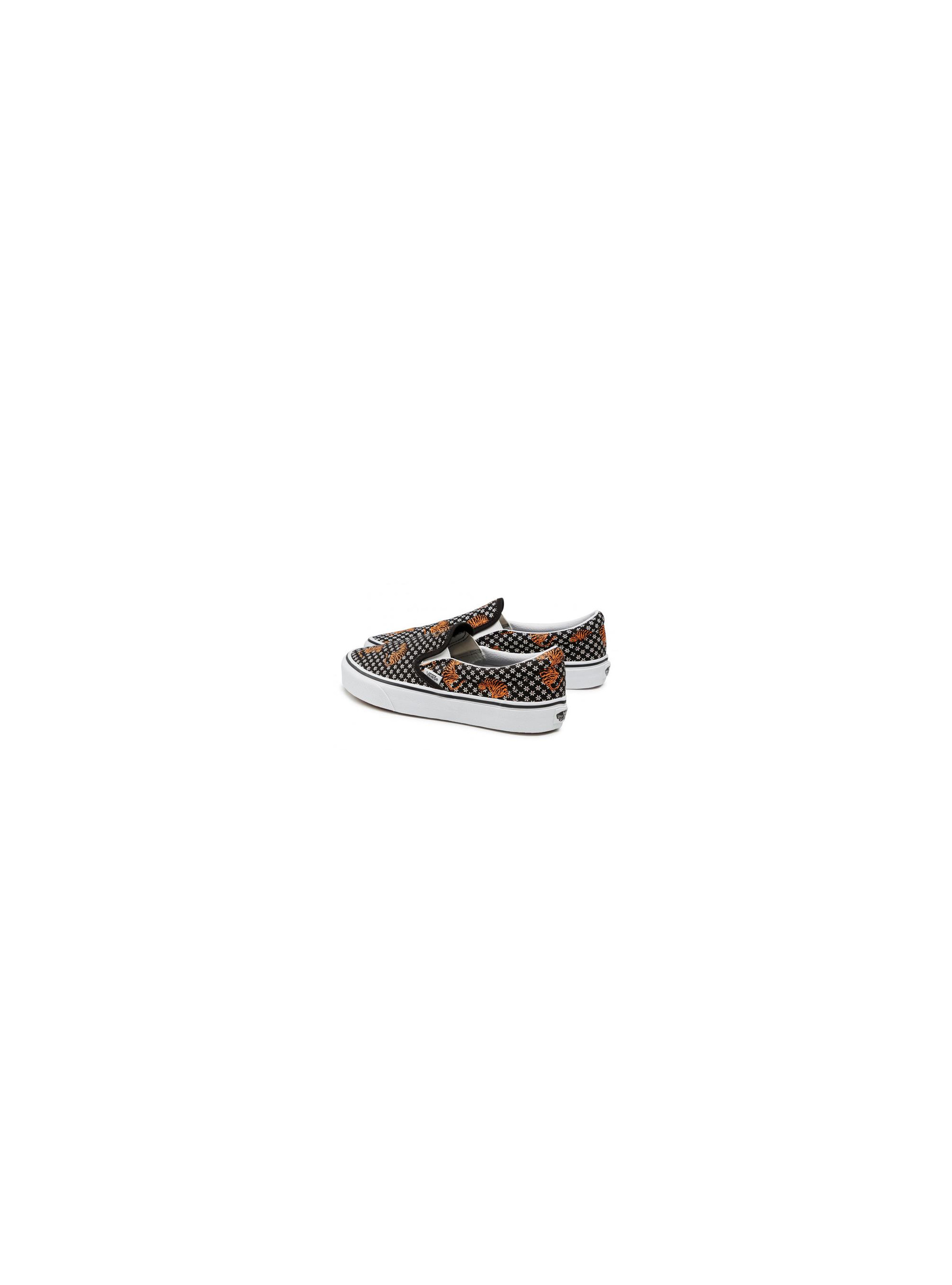 Vans UA CLASSICS SLIP-ON VN0A4U3819M1