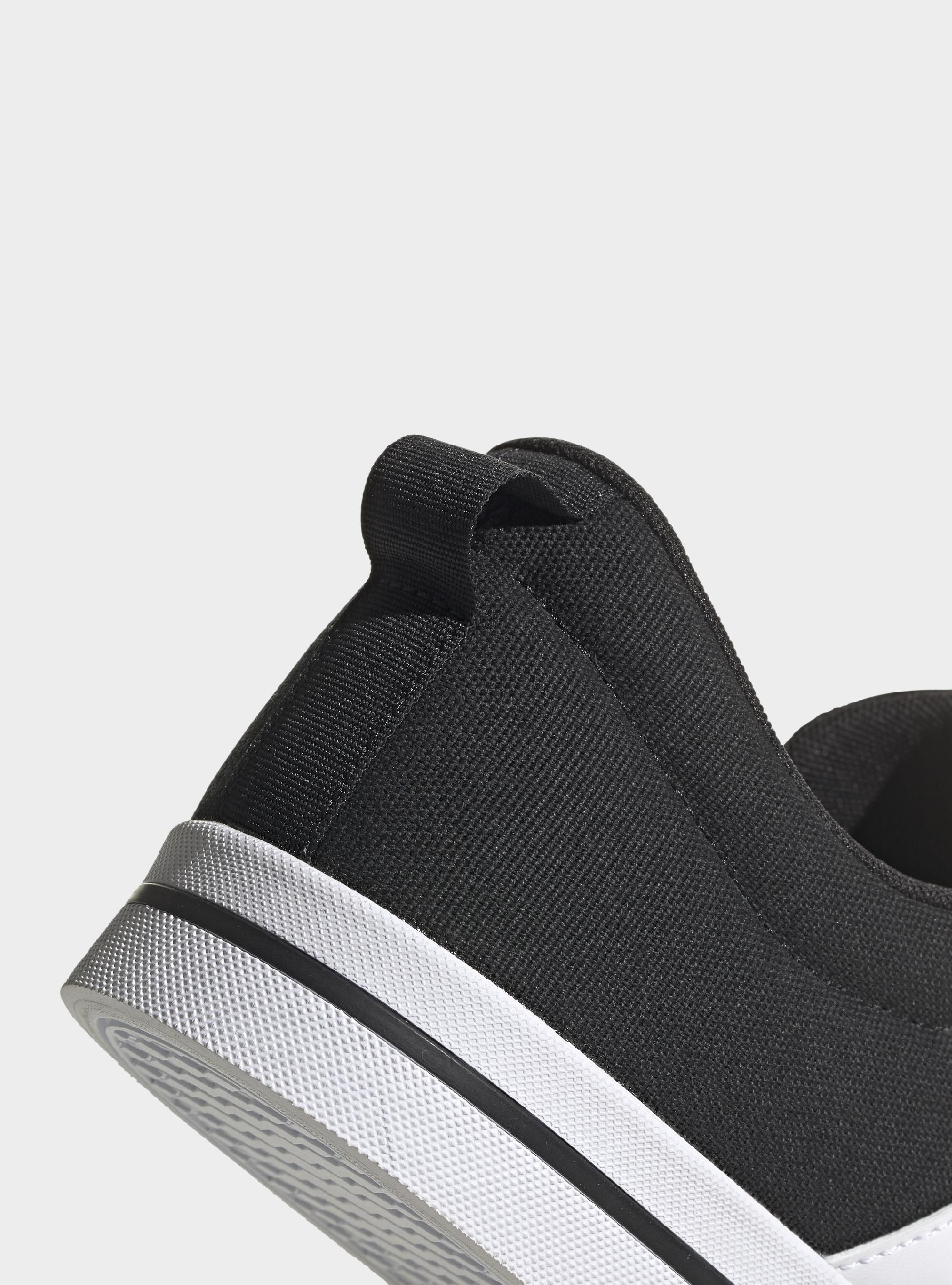 Adidas BRAVADA FV8085