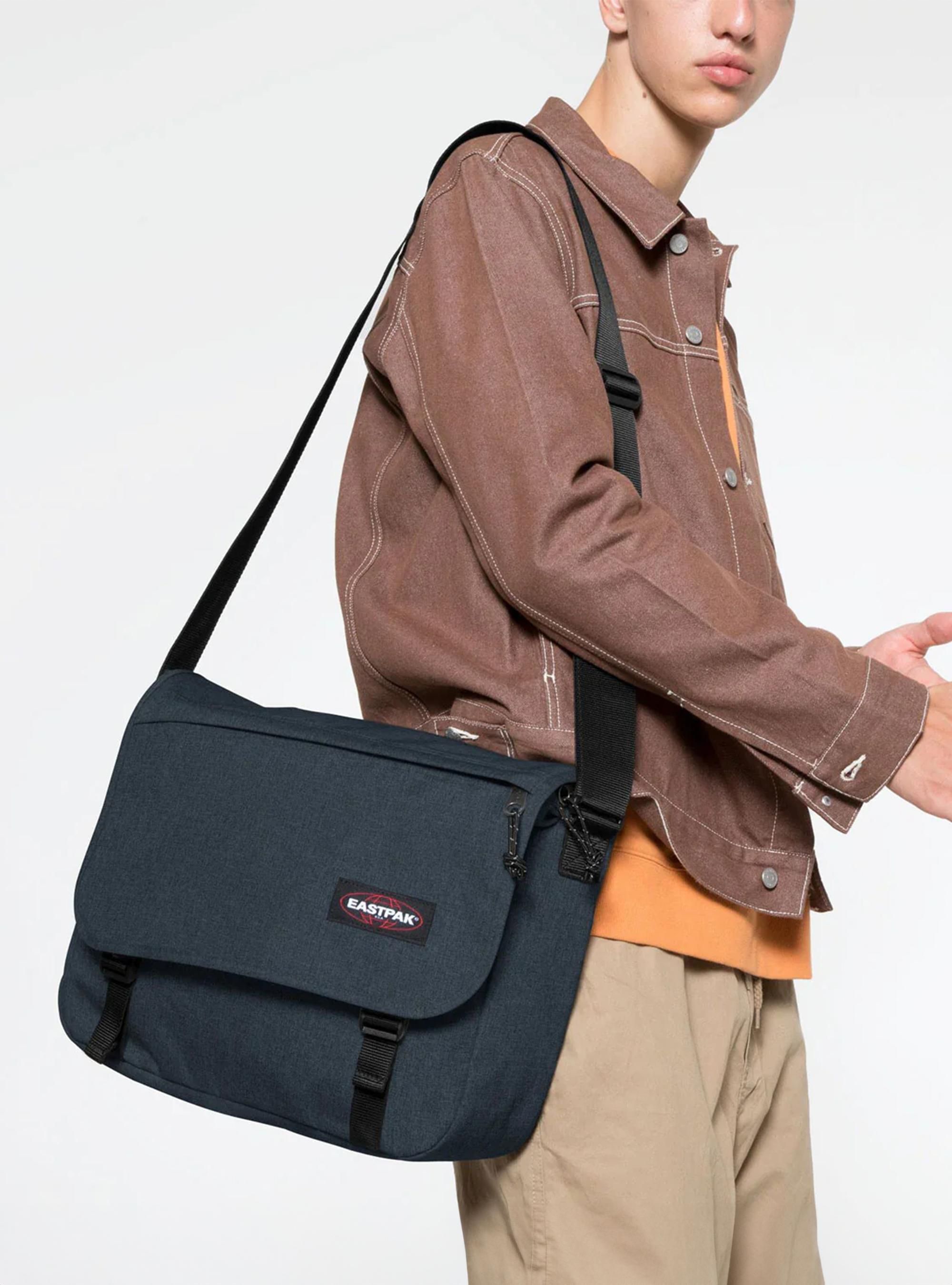 Eastpak DELEGATE EK26E26W