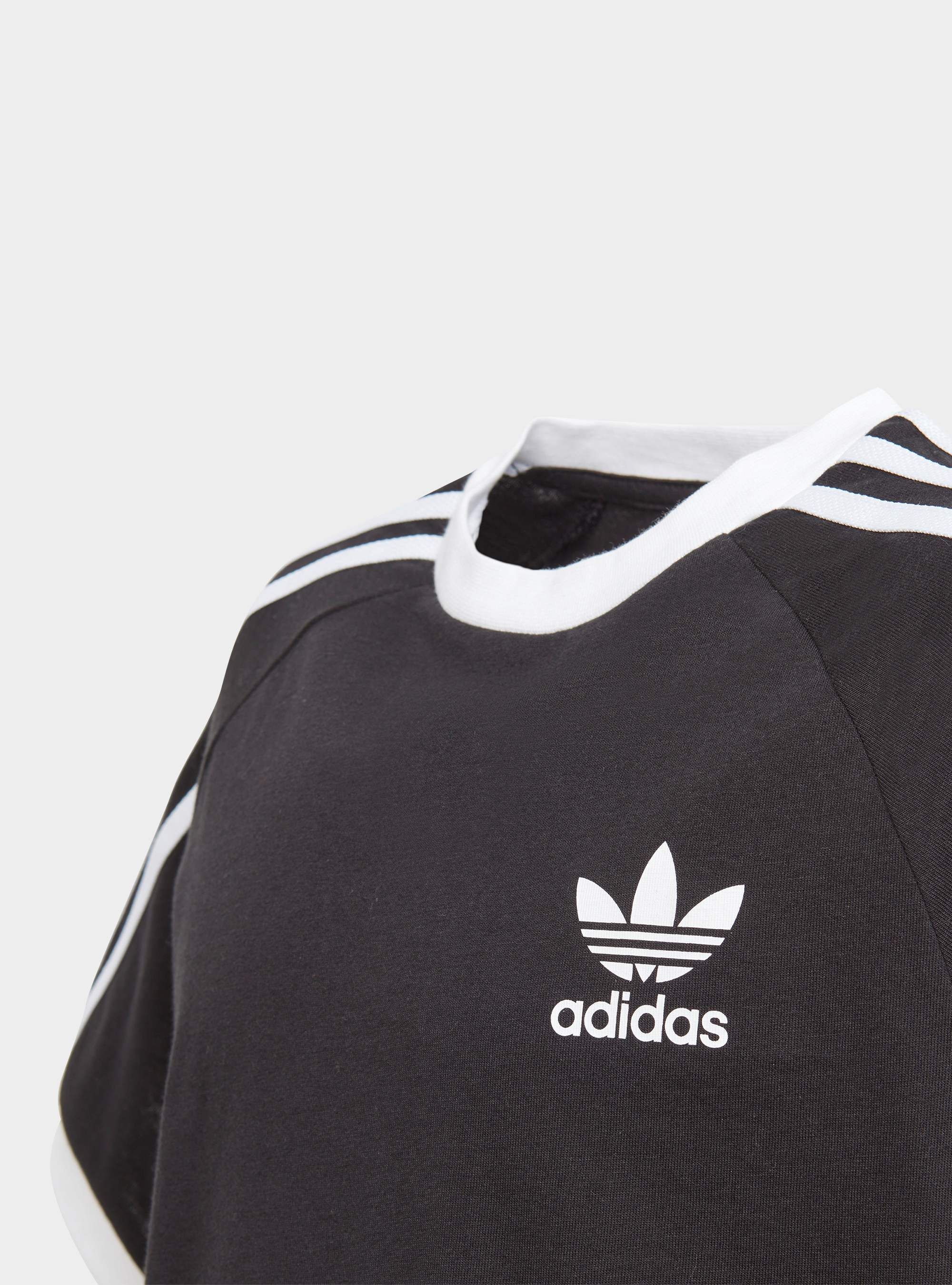 Adidas 3 STRIPES TEE DV2902