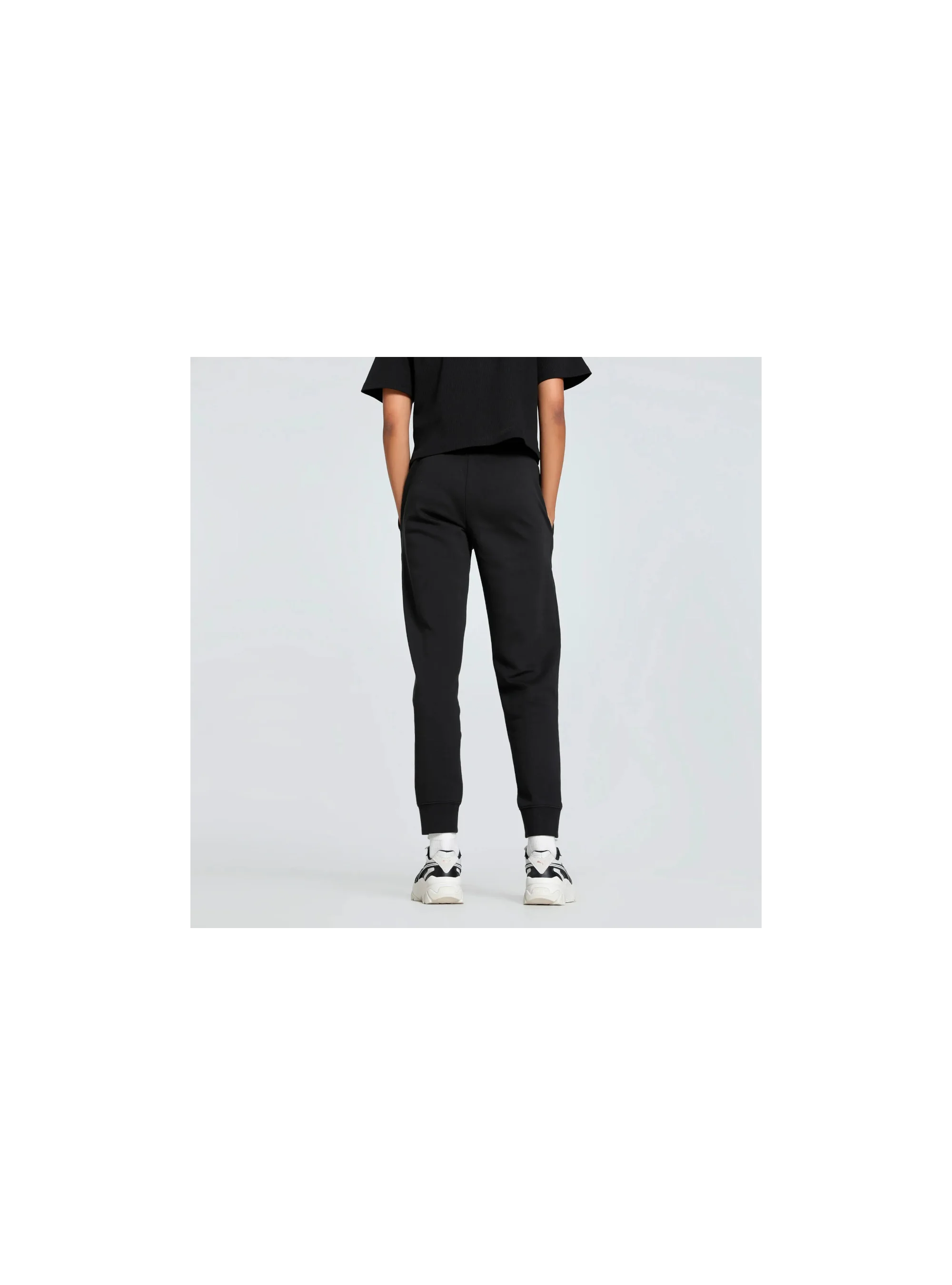 Puma spodnie ESS ELEVATED Sweatpant 68501901