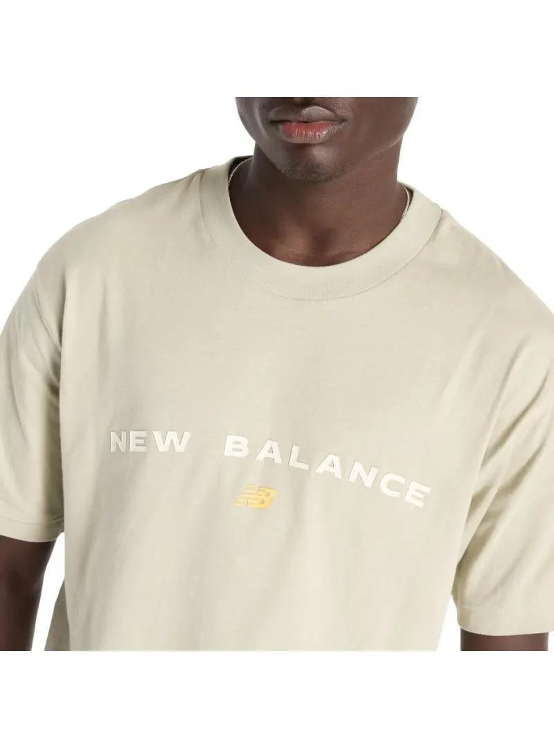 New Balance Męski T-shirt Reimagined Graphic T-shirt MT51506OVN Zielony | Sklep Monotox